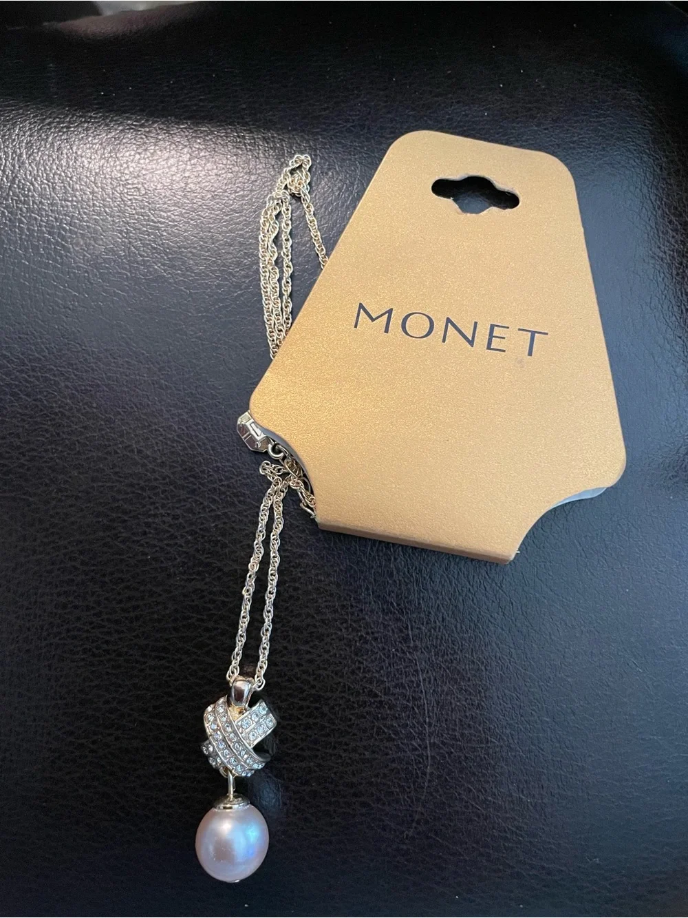 Monet Gold Pearl Pendant Necklace with Crystal Accent nwt